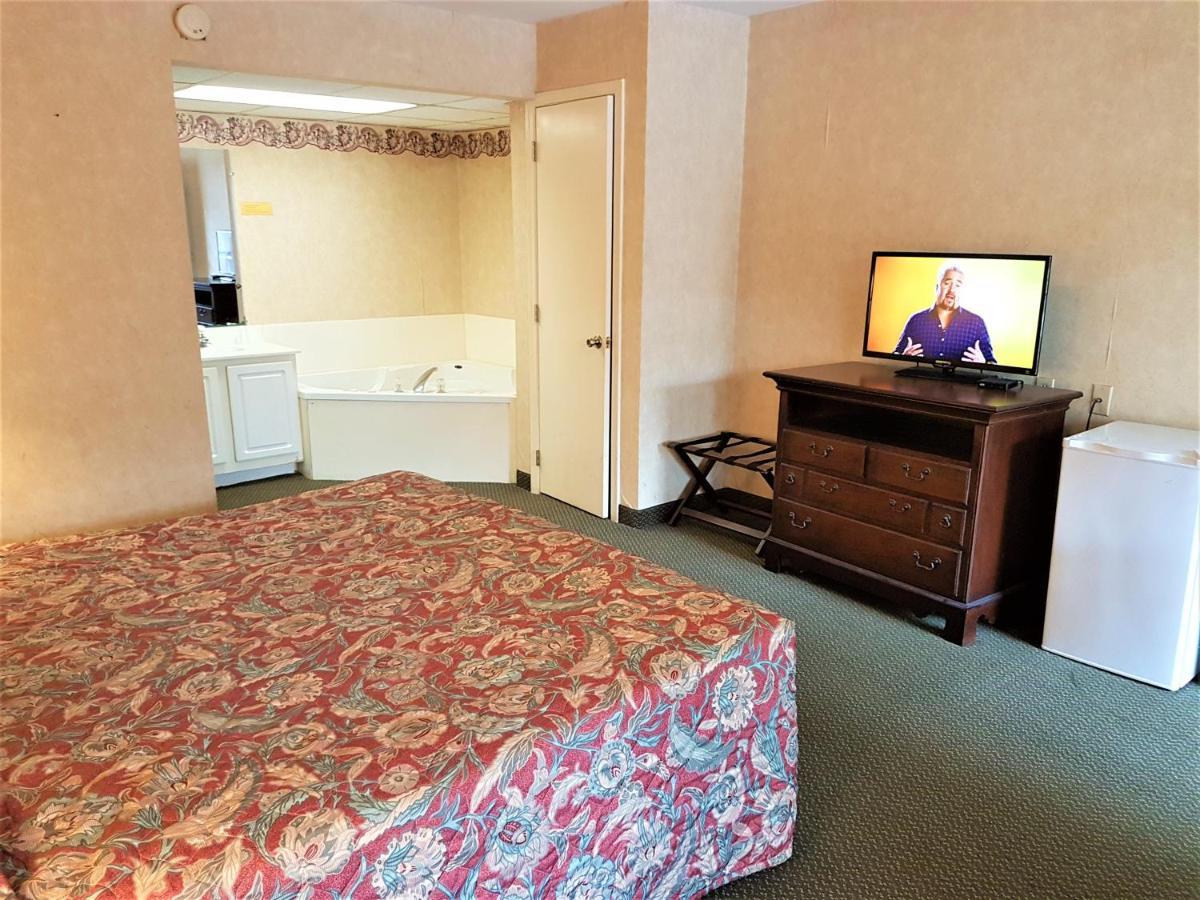 Swiss Village Inn Юрека Спрингс Екстериор снимка
